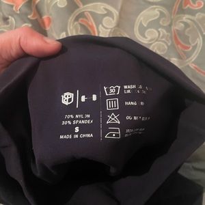 Born primitive ladies leggings size small navy blue